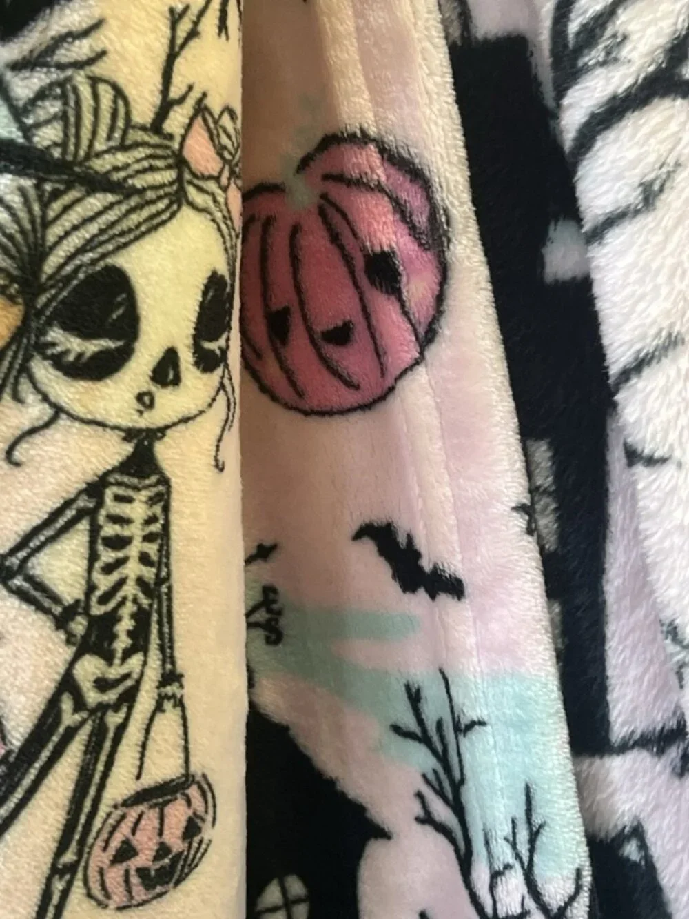 Cynthia Rowley Halloween 50” x 60” Fuzzy Throw Blanket Kids Haunted House NWT